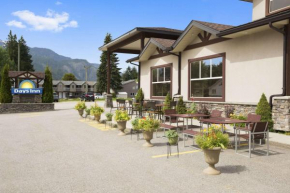 Days Inn & Suites by Wyndham Revelstoke